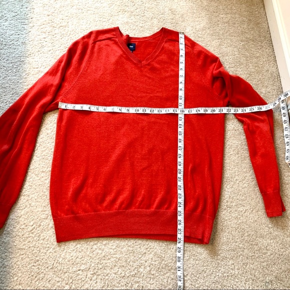 GAP Men’s Red/Orange Cotton V-Neck Sweater—SZ. Lg - Picture 10 of 13